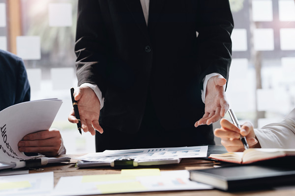 戰(zhàn)略規(guī)劃：構(gòu)建核心競(jìng)爭(zhēng)力，塑造未來(lái)！