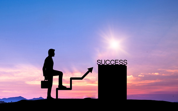 員工培訓(xùn)與發(fā)展：打造高效能團(tuán)隊(duì)的關(guān)鍵！