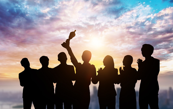 集團(tuán)內(nèi)部控制：完善內(nèi)部控制體系，確保集團(tuán)合規(guī)運(yùn)營