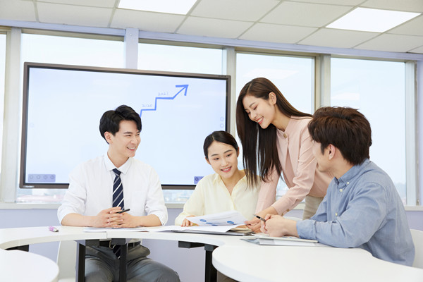 目標(biāo)引領(lǐng)：制定明確目標(biāo)，提升企業(yè)執(zhí)行力