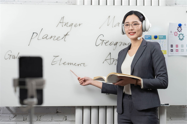 品牌數(shù)字化：借助數(shù)字技術(shù)，創(chuàng)新品牌營銷模式