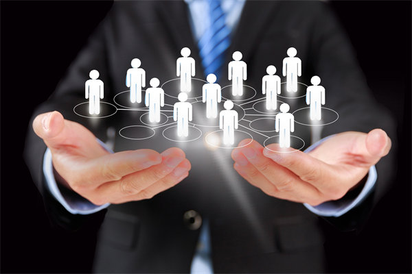 緊扣市場(chǎng)需求，調(diào)整年度經(jīng)營(yíng)計(jì)劃，增強(qiáng)企業(yè)競(jìng)爭(zhēng)力