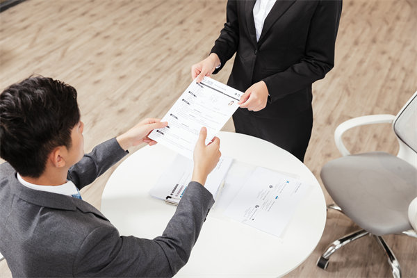 人力資源與業(yè)務戰(zhàn)略融合，推動企業(yè)持續(xù)發(fā)展與創(chuàng)新