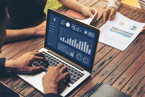 薪酬績效與戰(zhàn)略目標(biāo)協(xié)同，推動企業(yè)持續(xù)發(fā)展與成長