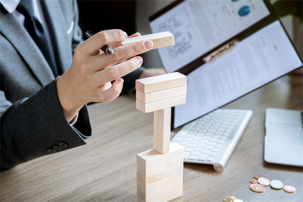 企業(yè)預(yù)算管理與風(fēng)險控制結(jié)合，保障穩(wěn)健經(jīng)營與發(fā)展