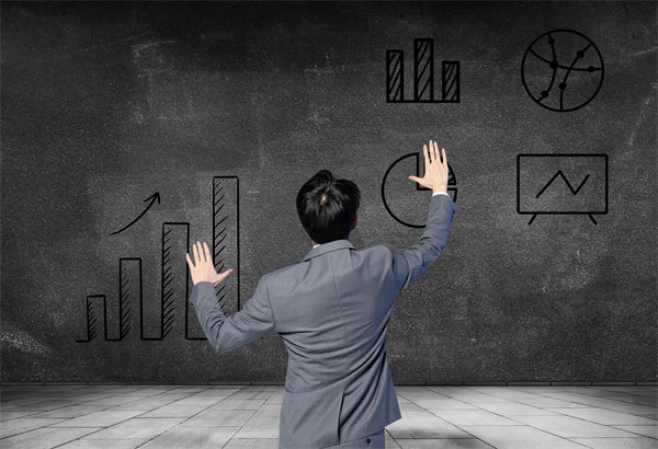 嚴格執(zhí)行經(jīng)營計劃，確保企業(yè)高效運營，實現(xiàn)盈利增長