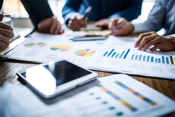 企業(yè)如何通過(guò)上年度的結(jié)果，修正下年度的經(jīng)營(yíng)計(jì)劃？