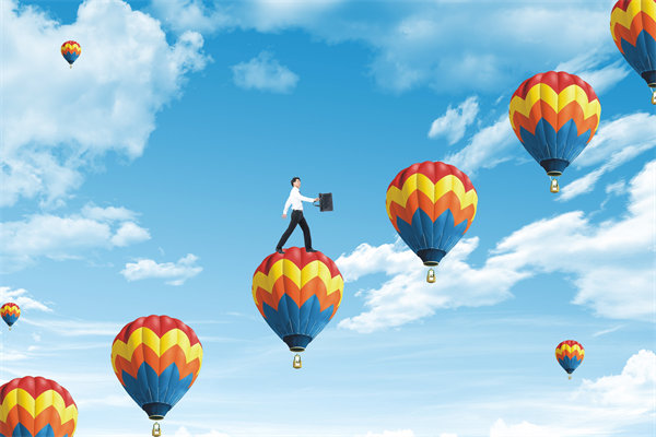 集團(tuán)人才戰(zhàn)略：如何促進(jìn)內(nèi)部流動與外部吸引？