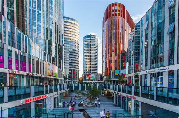 面對全球化挑戰(zhàn)，企業(yè)國際化戰(zhàn)略應(yīng)如何布局與調(diào)整？