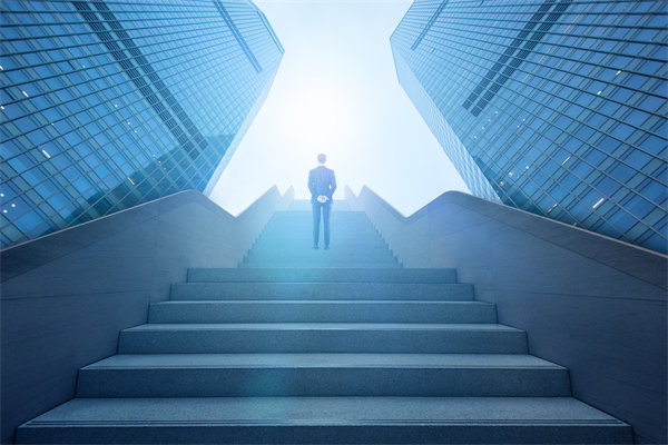 如何平衡新老員工薪酬差異，促進(jìn)團(tuán)隊(duì)和諧與效率？