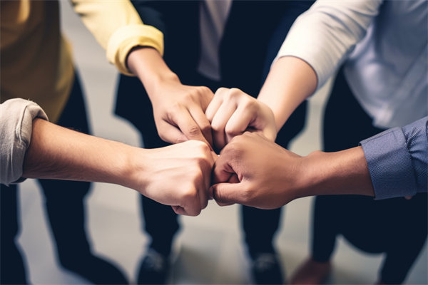 如何構(gòu)建積極工作環(huán)境：促進員工滿意度與認同感？