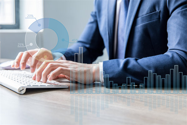 如何利用數(shù)據(jù)分析優(yōu)化年度經(jīng)營(yíng)決策，實(shí)現(xiàn)精準(zhǔn)管理？
