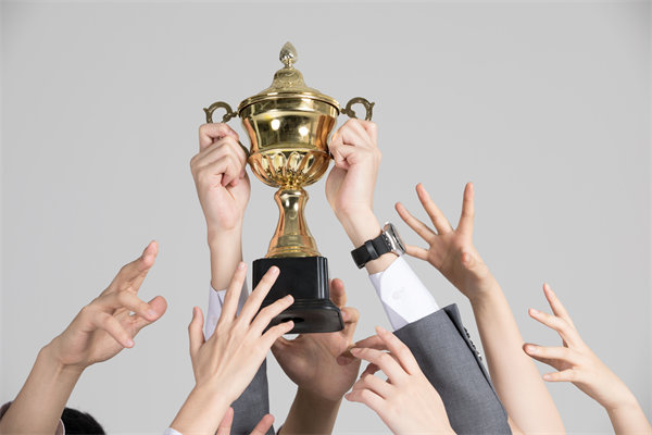 績(jī)效結(jié)果如何公正分配激勵(lì)資源，激發(fā)員工積極性？