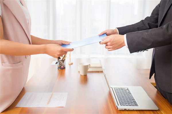 招聘過程中，如何平衡能力與潛力，篩選最佳候選人？