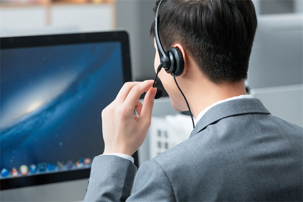 大數(shù)據(jù)如何助力企業(yè)實現(xiàn)精準營銷與個性化服務(wù)？