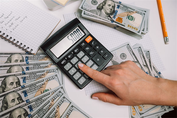 胖東來珠寶員工年薪從未低于20萬，對(duì)企業(yè)人資的啟發(fā)