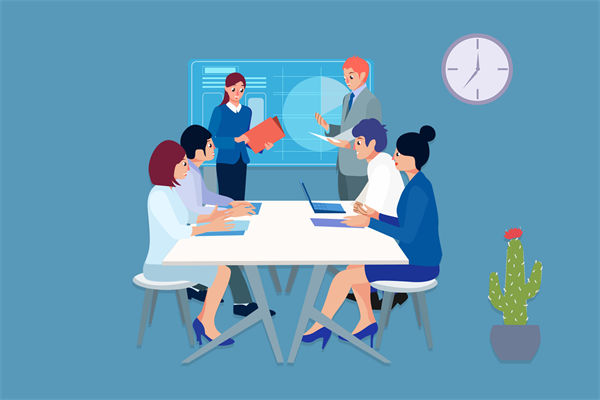 如何進行中期評估，及時調整年度經(jīng)營計劃方向？