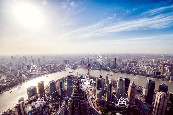 供應(yīng)鏈管理中，如何確保供應(yīng)鏈透明度與安全性？