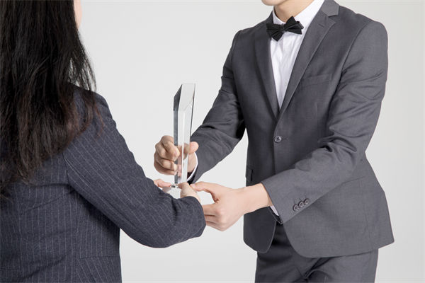 如何利用薪酬績效激勵，促進跨部門合作與協(xié)調？