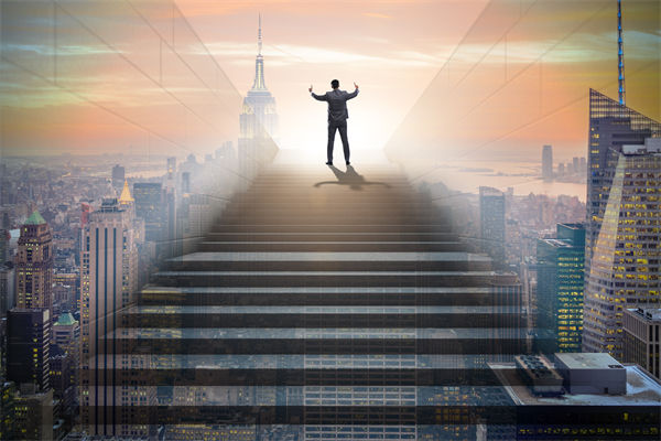 在年度經(jīng)營(yíng)計(jì)劃中，如何設(shè)定既實(shí)際又挑戰(zhàn)性的目標(biāo)？