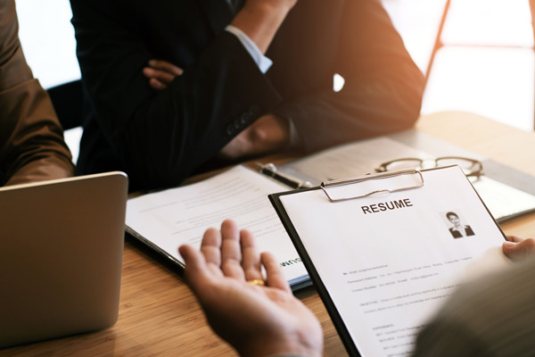 人才流失嚴(yán)重，人力資源管理如何構(gòu)建穩(wěn)固人才防線？