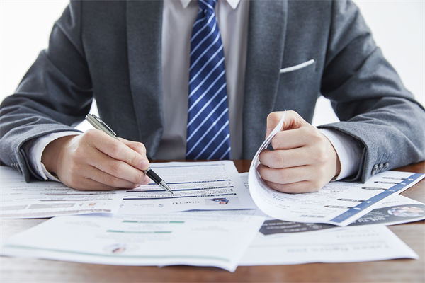 招聘效率低下，人力資源管理如何優(yōu)化流程精準(zhǔn)引才？