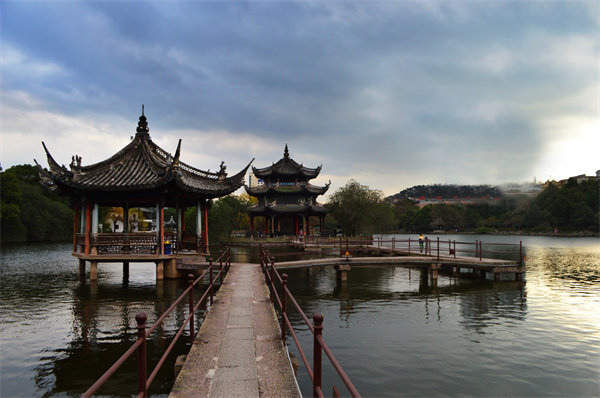 預(yù)算超支嚴(yán)重，臺(tái)州預(yù)算管理咨詢公司如何幫企業(yè)精準(zhǔn)控費(fèi)？