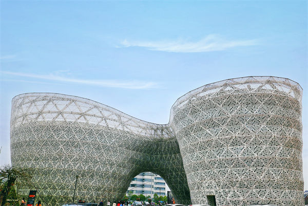 企業(yè)發(fā)展遇瓶頸，株洲戰(zhàn)略咨詢公司如何助力突破困局、重塑輝煌？