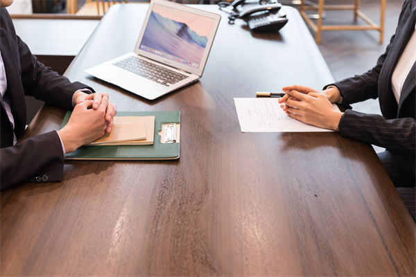 忽視績(jī)效反饋，績(jī)效咨詢揭秘如何彌補(bǔ)這一致命短板