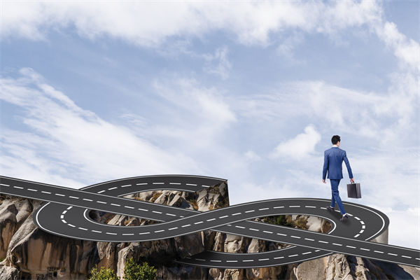 市場突變，現(xiàn)有戰(zhàn)略失效，怎么調(diào)整戰(zhàn)略規(guī)劃才能破局？