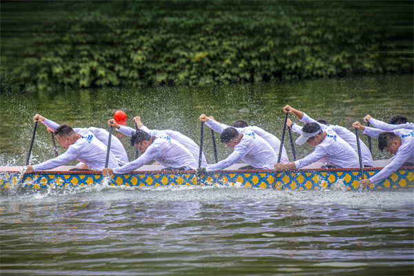 起猛了龍舟都能蹦迪了，企業(yè)文化對此有何啟示？