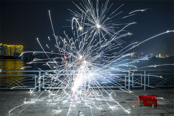 精益生產(chǎn)分析：湖南一花炮廠爆炸，現(xiàn)場(chǎng)升起蘑菇云