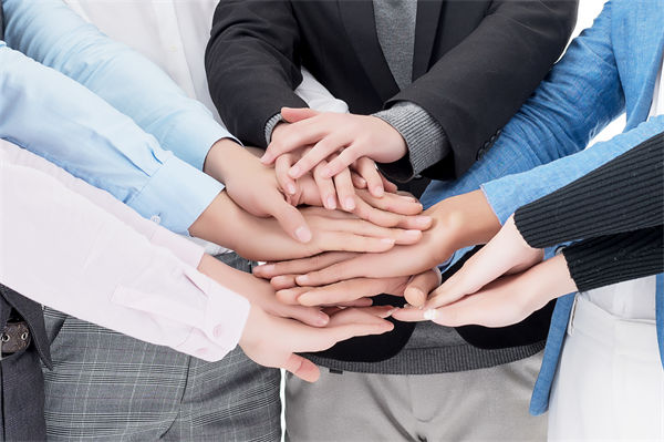 游客進入麗江古城要交錢了，對企業(yè)文化有何啟示？