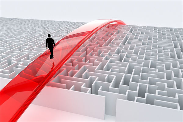 行業(yè)變局加速，企業(yè)戰(zhàn)略如何避開陷阱抓住新機(jī)遇？