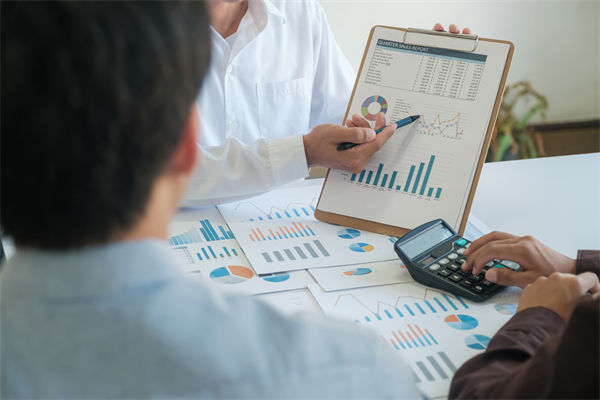 預(yù)算調(diào)整機(jī)制看似靈活，應(yīng)對市場變化為何仍顯滯后？