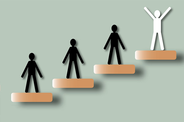 本土駐廠企業(yè)年度經(jīng)營(yíng)計(jì)劃咨詢(xún)公司選哪家，能落地目標(biāo)拆解不？